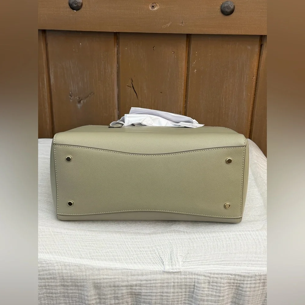 Kate Spade Staci, Medium Tote in Oyster‎ NEW in packaging